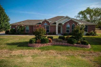 $200,000
Aledo 2BA, Possibly Best Value in ISD. 4 BR