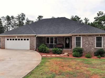 $368,000
5BD with Mother in law suite and pool!