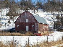 $425
Barn on 25 acres: Post and Beam construction, 100 year old barn, huge spring