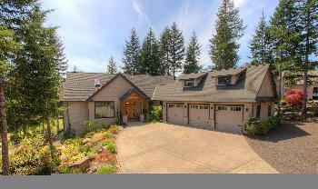 $589,000
Allyn 2BR 3.5BA, Premier Lakeland Village residence on the