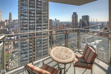 $775,000
OPEN HOUSE at 303 E57th #28E Sunday, Nov. 11 from12:30-2PM