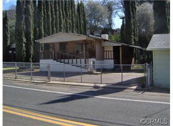 $79,900
Nice 2BR 2BA, older manufactured home on a dbl lot with a