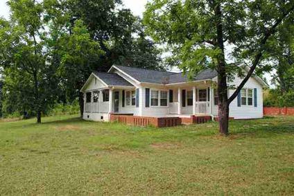 $84,900
Inman, 1600 Hickory Nut Rd., . This quant 3 bedroom 1 bath
