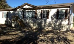 3bed/2bath, doublewide mobile home + 1 acre of land, close to downtown Terrell, TX, new siding, appliances and central A/C included, private country road, mature shade trees
