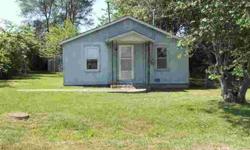 This is a two bedroom home within walking distance of the park and close to 73 Hwy. Was previously a rental property, but with just a little bit of work would be a nice home. Property is sold as is. Bring all offers.
Listing originally posted at http