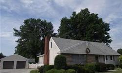 Bedrooms: 4
Full Bathrooms: 1
Half Bathrooms: 1
Lot Size: 1.19 acres
Type: Single Family Home
County: Columbiana
Year Built: 1966
Status: --
Subdivision: --
Area: --
Zoning: Description: Residential
Community Details: Homeowner Association(HOA) : No