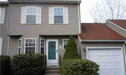 Move-in end unit townhouse, attached gar. Expandable rear deck faces wooded preserve. LR/fp. Eat-in K-pantry/Corian. MB has full bath, vanity. Fin walkout LL with full bath. C/vac, Newer high-eff CA/heat/heat pump. Attic and basement storage.
Listing