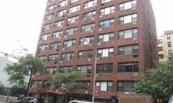 For a private viewing,call Neal D'Alessio @ 203-984-1118. for the most complete list of foreclosures in NYC, visit WWW.NYCBARGAINS.USRiver views and South facing large one bedroom in a doorman building with roof deck and swimming pool. Every room has