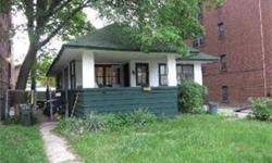 Investors or rehabbers wanted! The bones are good in this property, but the inside needs a complete make over. Right across from the Metra train, ideally suited for your downtown commuter. Priced to sell. Won't last long!
Bedrooms: 3
Full Bathrooms: 1